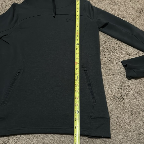 Under Armour Cowl Neck Top-S-Side Zip Pockets-Thumb Covers-Longer Length-Gray - Picture 12 of 16